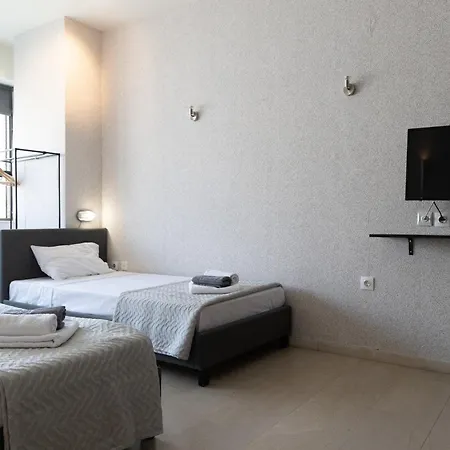 Center Iv By Casa D'oro *